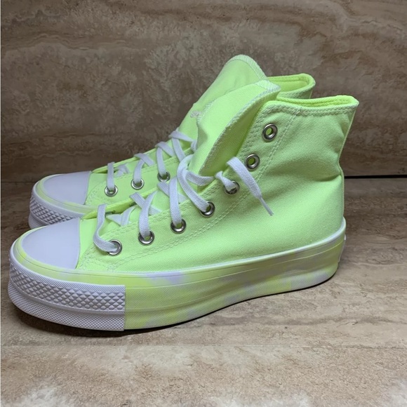 Converse Women's Chuck Taylor All Star Lift Hi Yellow  Platform Shoes - Picture 3 of 7